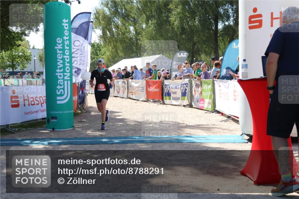 07.09.2025 - 19. Norderstedt Triathlon Zöllner http://msf.ph/oto/8788291 07.09.2025 13:41:34 Ziel 183 meine-sportfotos.de