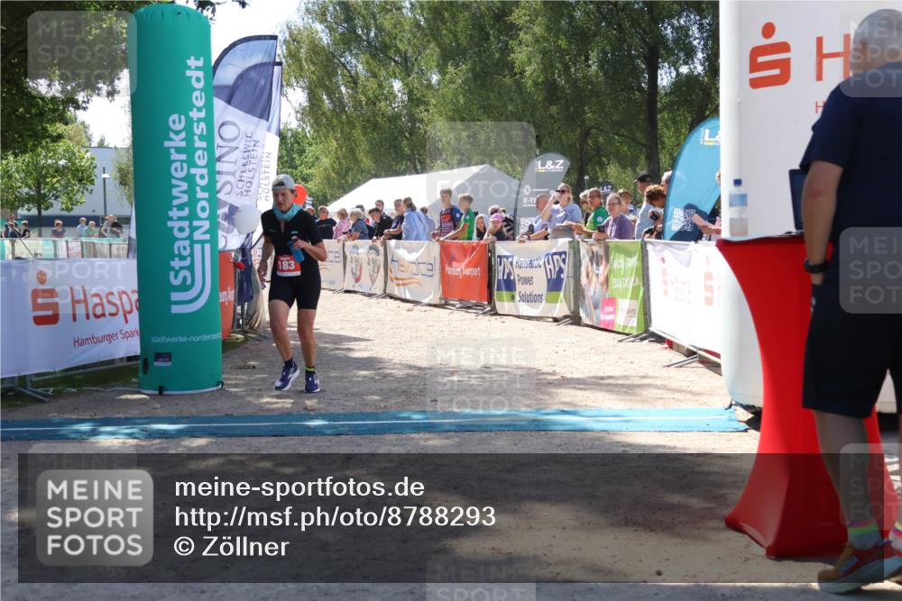 07.09.2025 - 19. Norderstedt Triathlon Zöllner http://msf.ph/oto/8788293 07.09.2025 13:41:34 Ziel 183 meine-sportfotos.de