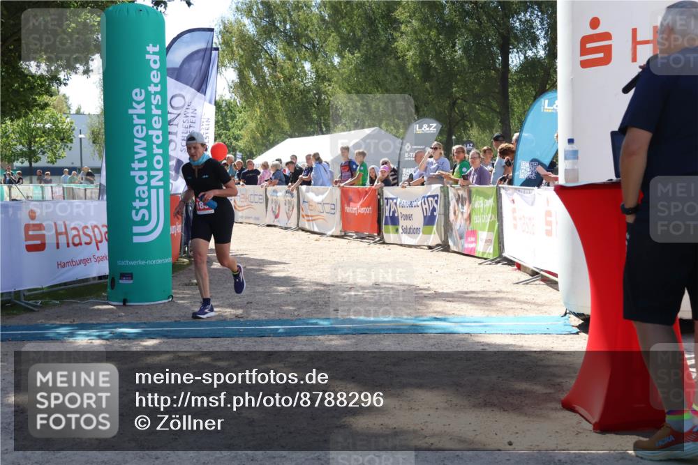 07.09.2025 - 19. Norderstedt Triathlon Zöllner http://msf.ph/oto/8788296 07.09.2025 13:41:34 Ziel 183 meine-sportfotos.de