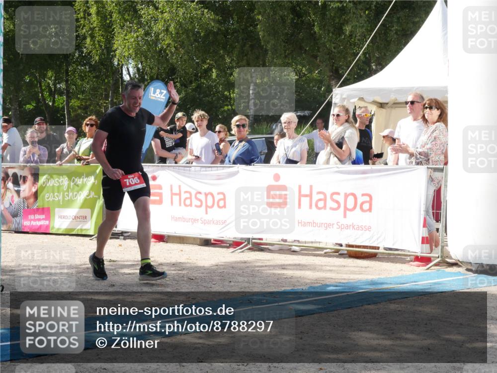 07.09.2025 - 19. Norderstedt Triathlon Zöllner http://msf.ph/oto/8788297 07.09.2025 13:43:51 Ziel 706 meine-sportfotos.de