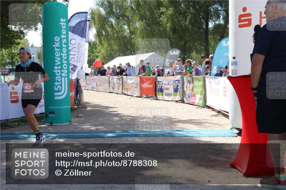 07.09.2025 - 19. Norderstedt Triathlon Zöllner http://msf.ph/oto/8788308 07.09.2025 13:41:35 Ziel 183 meine-sportfotos.de