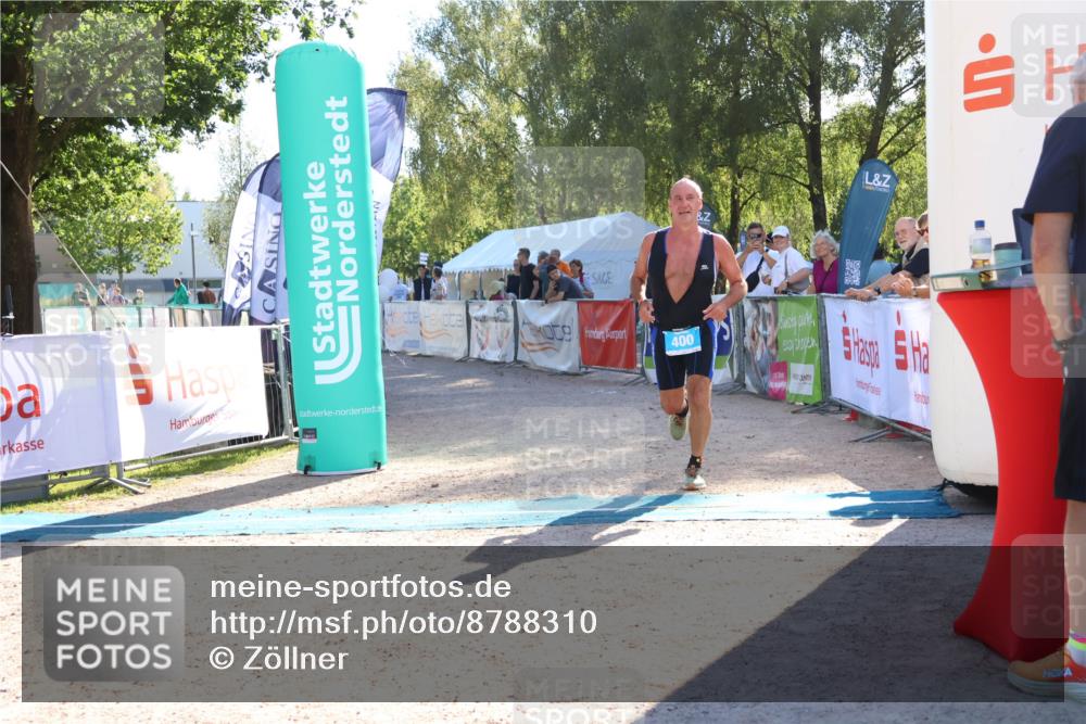 07.09.2025 - 19. Norderstedt Triathlon Zöllner http://msf.ph/oto/8788310 07.09.2025 16:07:43 Ziel 400 meine-sportfotos.de