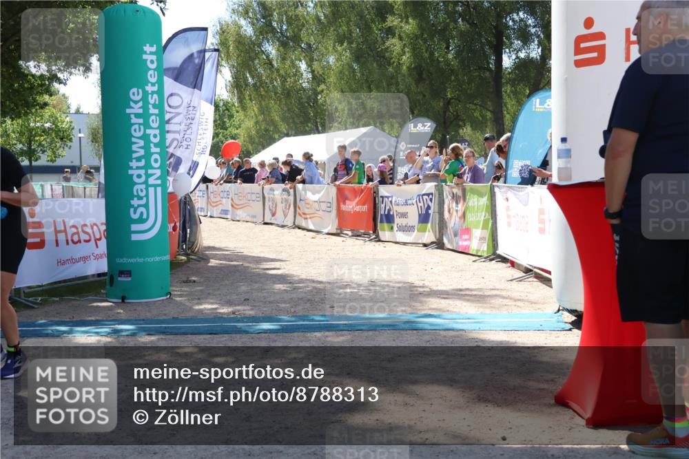 07.09.2025 - 19. Norderstedt Triathlon Zöllner http://msf.ph/oto/8788313 07.09.2025 13:41:36 Ziel 183 meine-sportfotos.de