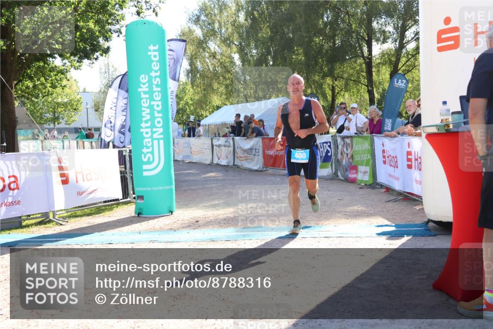 07.09.2025 - 19. Norderstedt Triathlon Zöllner http://msf.ph/oto/8788316 07.09.2025 16:07:44 Ziel 400 meine-sportfotos.de