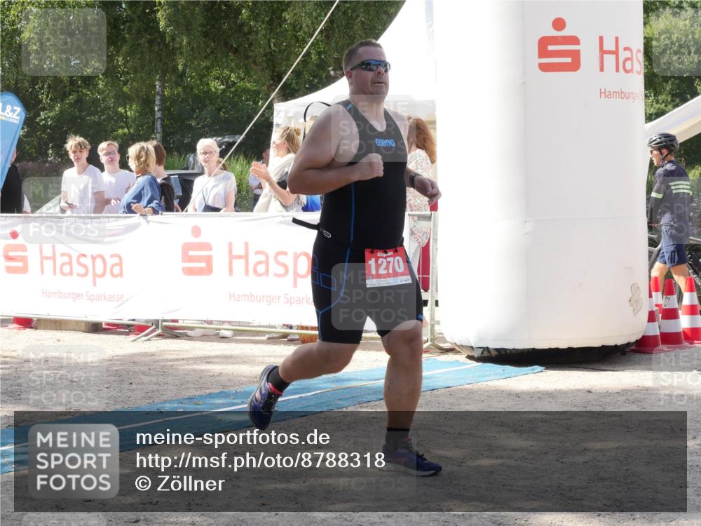 07.09.2025 - 19. Norderstedt Triathlon Zöllner http://msf.ph/oto/8788318 07.09.2025 13:44:05 Ziel 1270 meine-sportfotos.de