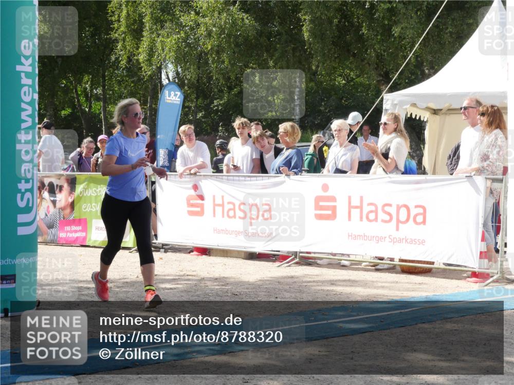07.09.2025 - 19. Norderstedt Triathlon Zöllner http://msf.ph/oto/8788320 07.09.2025 13:44:12 Ziel 853, 1354 meine-sportfotos.de