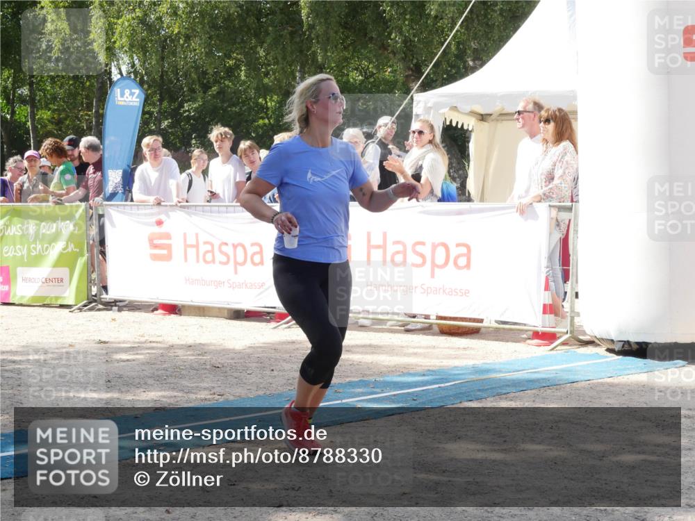 07.09.2025 - 19. Norderstedt Triathlon Zöllner http://msf.ph/oto/8788330 07.09.2025 13:44:13 Ziel 853, 1354 meine-sportfotos.de