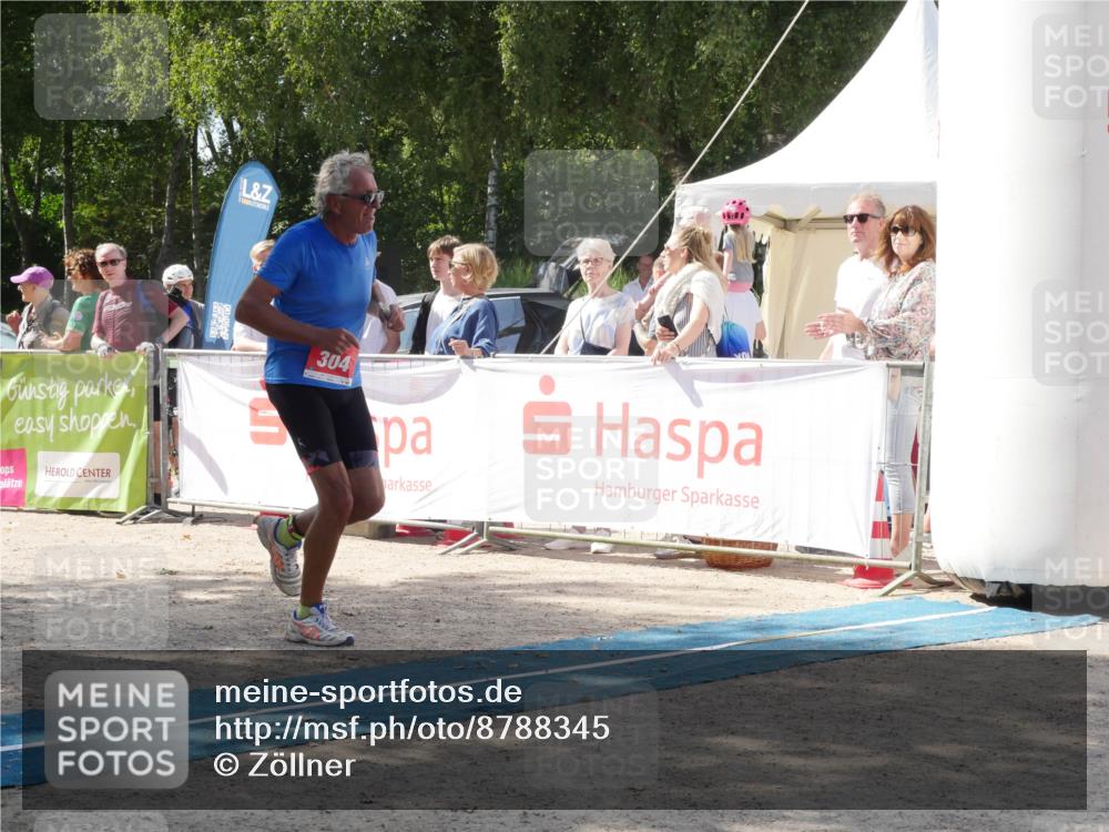 07.09.2025 - 19. Norderstedt Triathlon Zöllner http://msf.ph/oto/8788345 07.09.2025 13:44:46 Ziel 304 meine-sportfotos.de