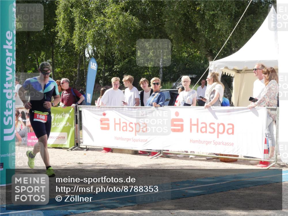 07.09.2025 - 19. Norderstedt Triathlon Zöllner http://msf.ph/oto/8788353 07.09.2025 13:44:55 Ziel 166 meine-sportfotos.de