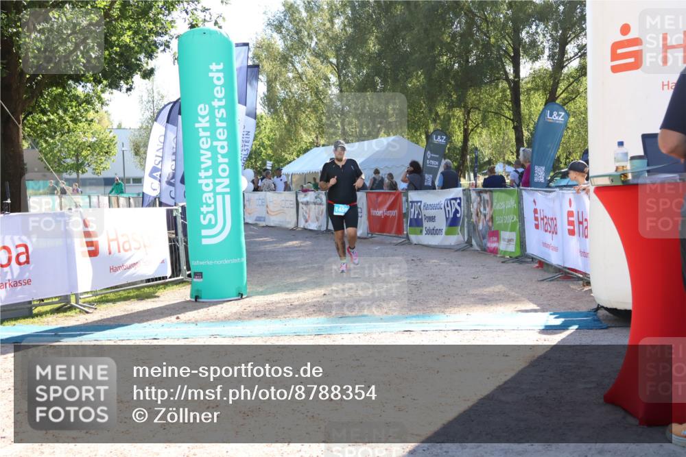 07.09.2025 - 19. Norderstedt Triathlon Zöllner http://msf.ph/oto/8788354 07.09.2025 16:08:34 Ziel 1459 meine-sportfotos.de