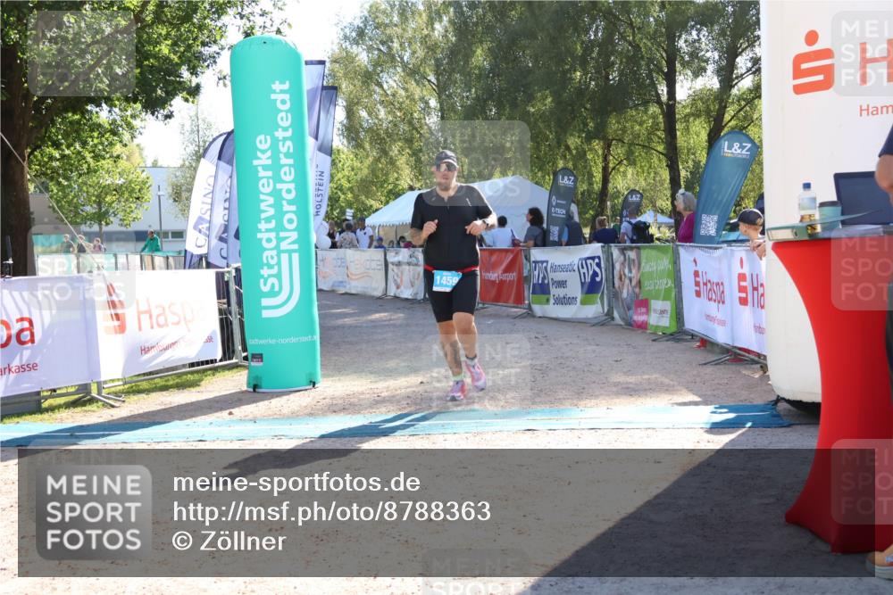 07.09.2025 - 19. Norderstedt Triathlon Zöllner http://msf.ph/oto/8788363 07.09.2025 16:08:35 Ziel 1459 meine-sportfotos.de