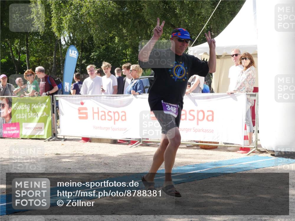 07.09.2025 - 19. Norderstedt Triathlon Zöllner http://msf.ph/oto/8788381 07.09.2025 13:45:11 Ziel 348 meine-sportfotos.de