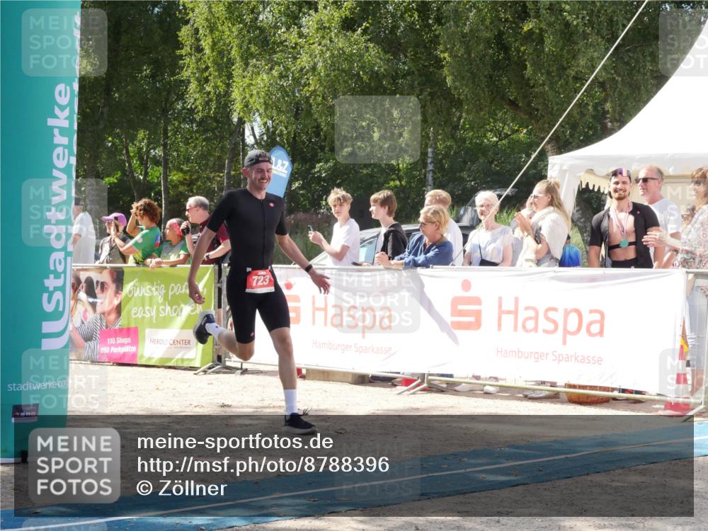 07.09.2025 - 19. Norderstedt Triathlon Zöllner http://msf.ph/oto/8788396 07.09.2025 13:46:01 Ziel 723 meine-sportfotos.de