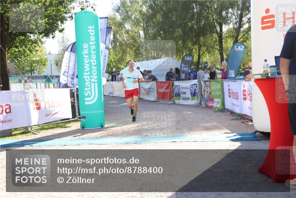 07.09.2025 - 19. Norderstedt Triathlon Zöllner http://msf.ph/oto/8788400 07.09.2025 16:08:54 Ziel 1431 meine-sportfotos.de