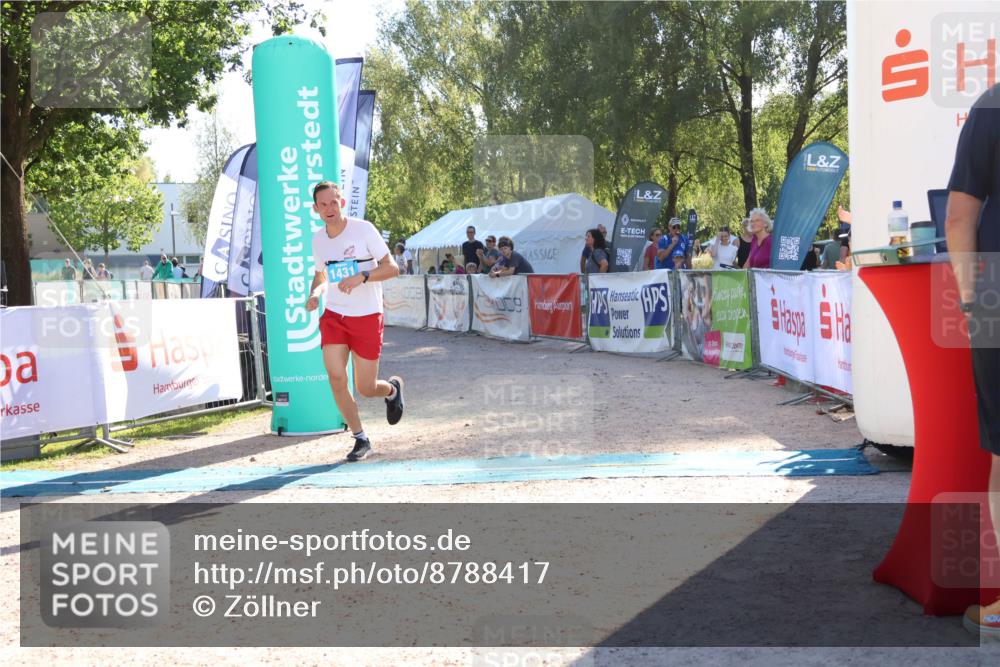 07.09.2025 - 19. Norderstedt Triathlon Zöllner http://msf.ph/oto/8788417 07.09.2025 16:08:55 Ziel 1431 meine-sportfotos.de