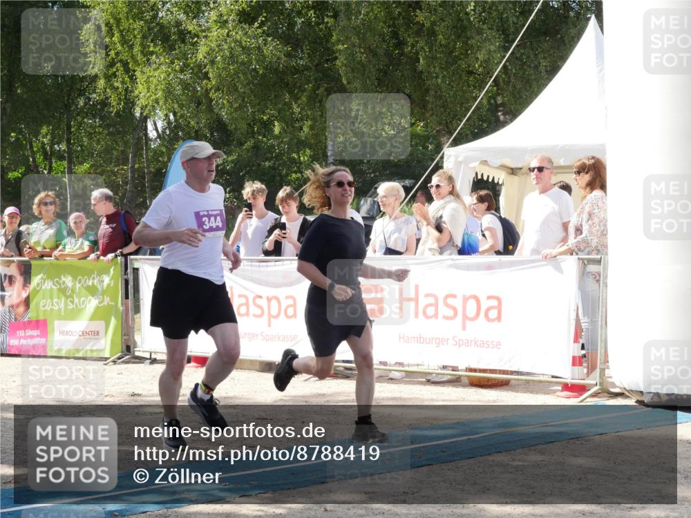 07.09.2025 - 19. Norderstedt Triathlon Zöllner http://msf.ph/oto/8788419 07.09.2025 13:46:20 Ziel 344 meine-sportfotos.de