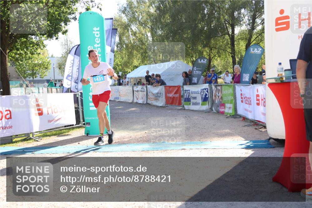 07.09.2025 - 19. Norderstedt Triathlon Zöllner http://msf.ph/oto/8788421 07.09.2025 16:08:56 Ziel 1431 meine-sportfotos.de