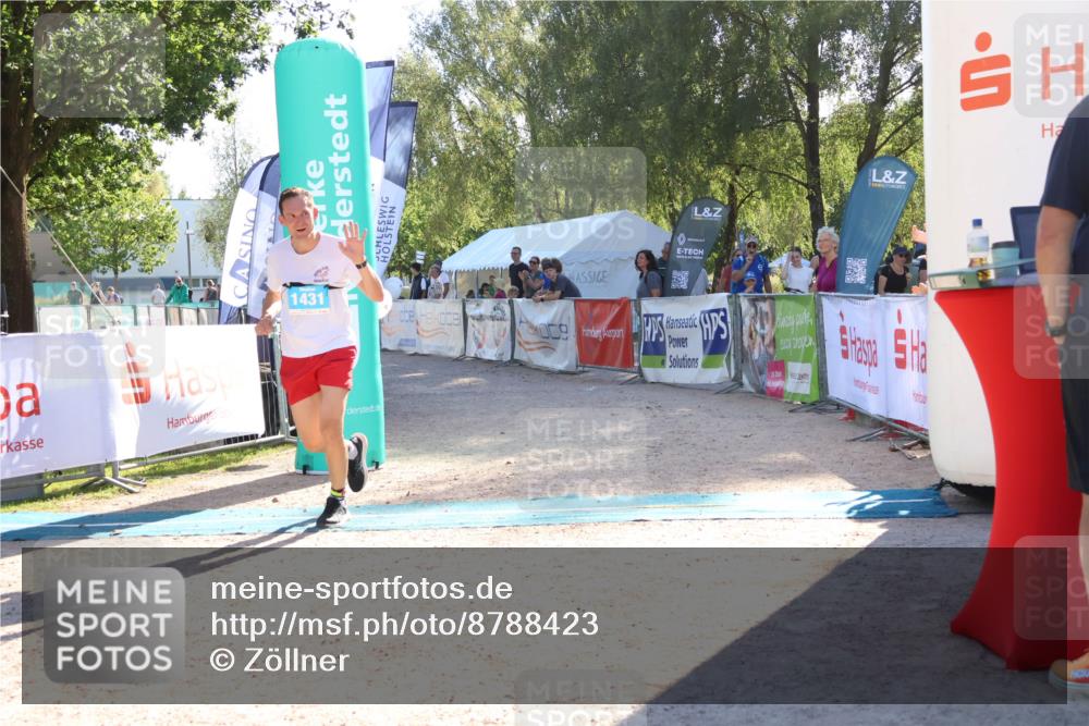 07.09.2025 - 19. Norderstedt Triathlon Zöllner http://msf.ph/oto/8788423 07.09.2025 16:08:56 Ziel 1431 meine-sportfotos.de