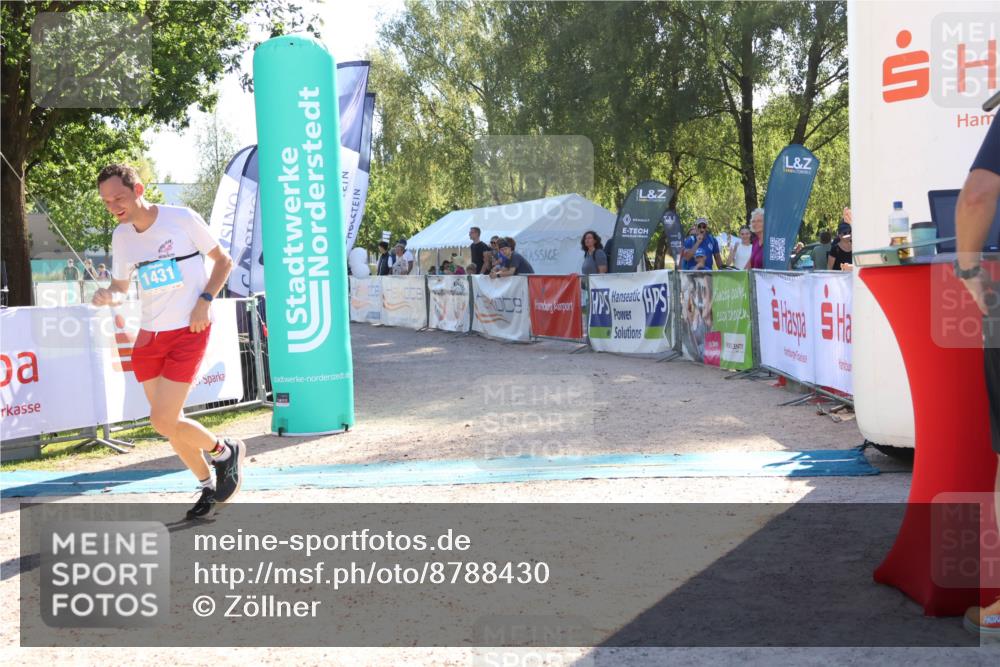 07.09.2025 - 19. Norderstedt Triathlon Zöllner http://msf.ph/oto/8788430 07.09.2025 16:08:56 Ziel 1431 meine-sportfotos.de