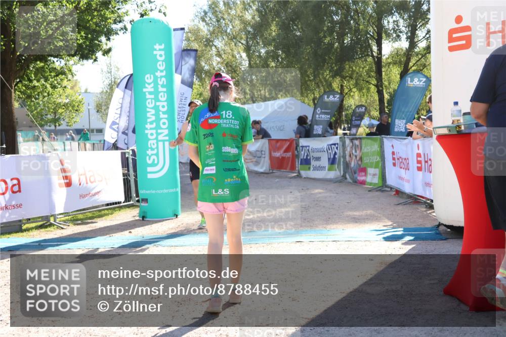 07.09.2025 - 19. Norderstedt Triathlon Zöllner http://msf.ph/oto/8788455 07.09.2025 16:09:22 Ziel 395, 1466 meine-sportfotos.de