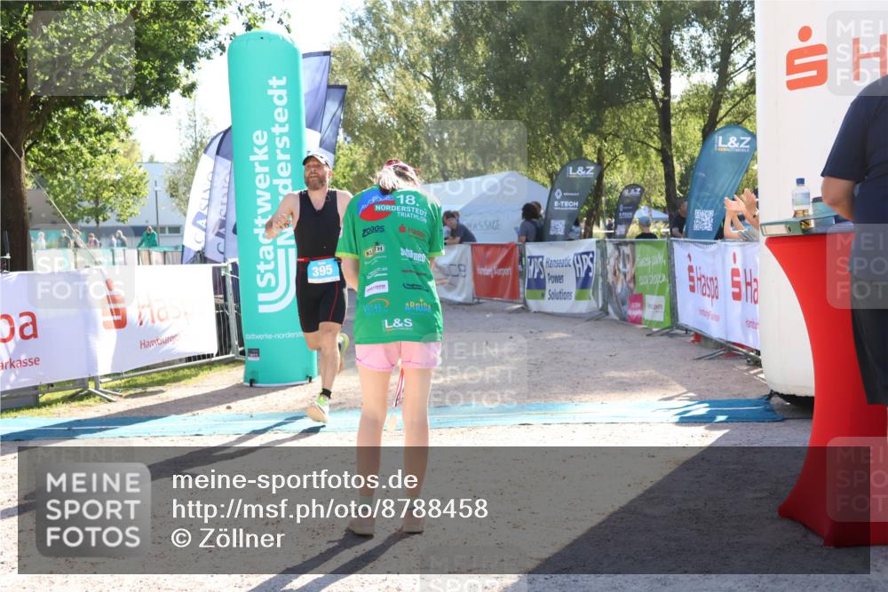 07.09.2025 - 19. Norderstedt Triathlon Zöllner http://msf.ph/oto/8788458 07.09.2025 16:09:23 Ziel 395, 1466 meine-sportfotos.de