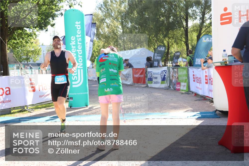 07.09.2025 - 19. Norderstedt Triathlon Zöllner http://msf.ph/oto/8788466 07.09.2025 16:09:23 Ziel 395, 1466 meine-sportfotos.de