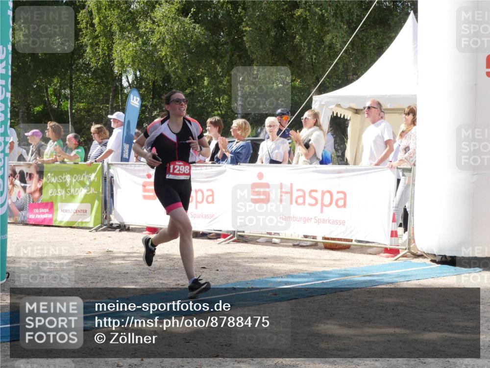 07.09.2025 - 19. Norderstedt Triathlon Zöllner http://msf.ph/oto/8788475 07.09.2025 13:48:16 Ziel 311, 777, 1298 meine-sportfotos.de