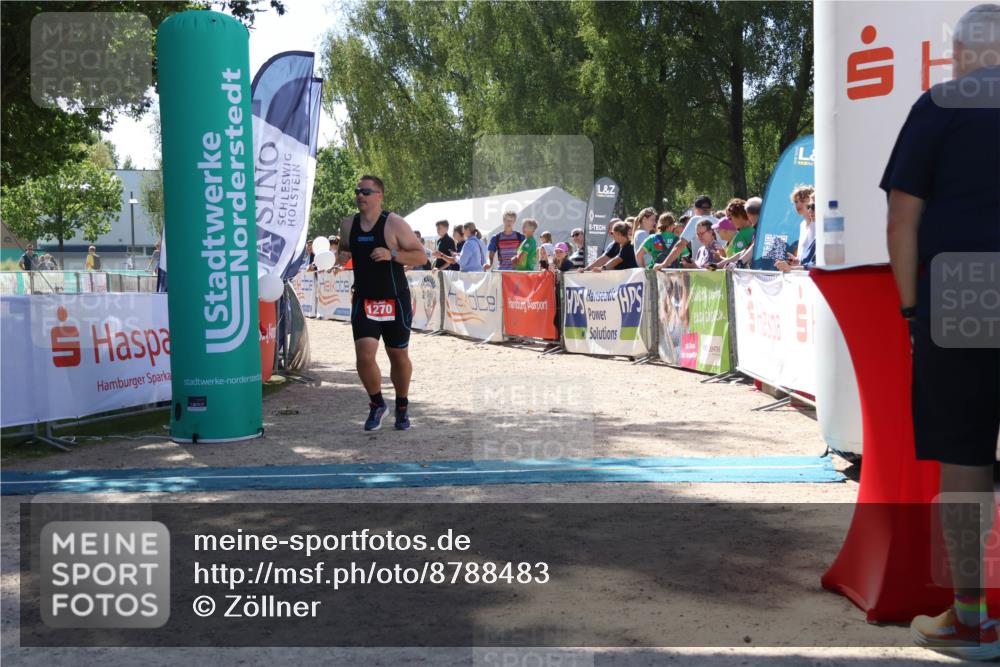 07.09.2025 - 19. Norderstedt Triathlon Zöllner http://msf.ph/oto/8788483 07.09.2025 13:44:02 Ziel 1270 meine-sportfotos.de
