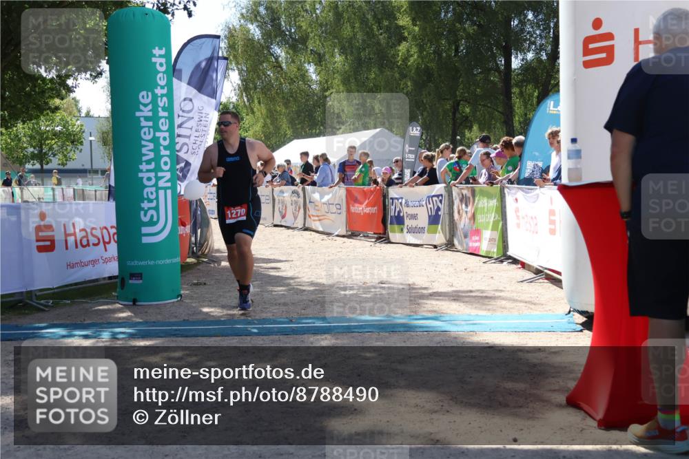 07.09.2025 - 19. Norderstedt Triathlon Zöllner http://msf.ph/oto/8788490 07.09.2025 13:44:03 Ziel 1270 meine-sportfotos.de