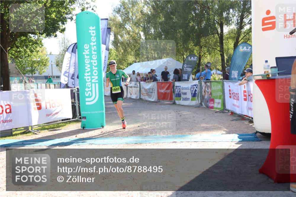 07.09.2025 - 19. Norderstedt Triathlon Zöllner http://msf.ph/oto/8788495 07.09.2025 16:09:38 Ziel 1507 meine-sportfotos.de