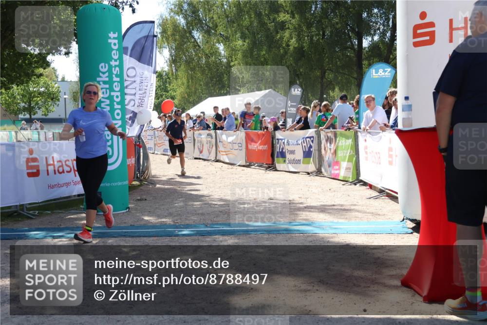 07.09.2025 - 19. Norderstedt Triathlon Zöllner http://msf.ph/oto/8788497 07.09.2025 13:44:11 Ziel 853, 1354 meine-sportfotos.de