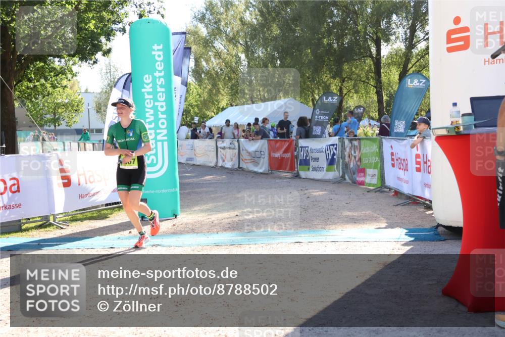 07.09.2025 - 19. Norderstedt Triathlon Zöllner http://msf.ph/oto/8788502 07.09.2025 16:09:39 Ziel 1507 meine-sportfotos.de