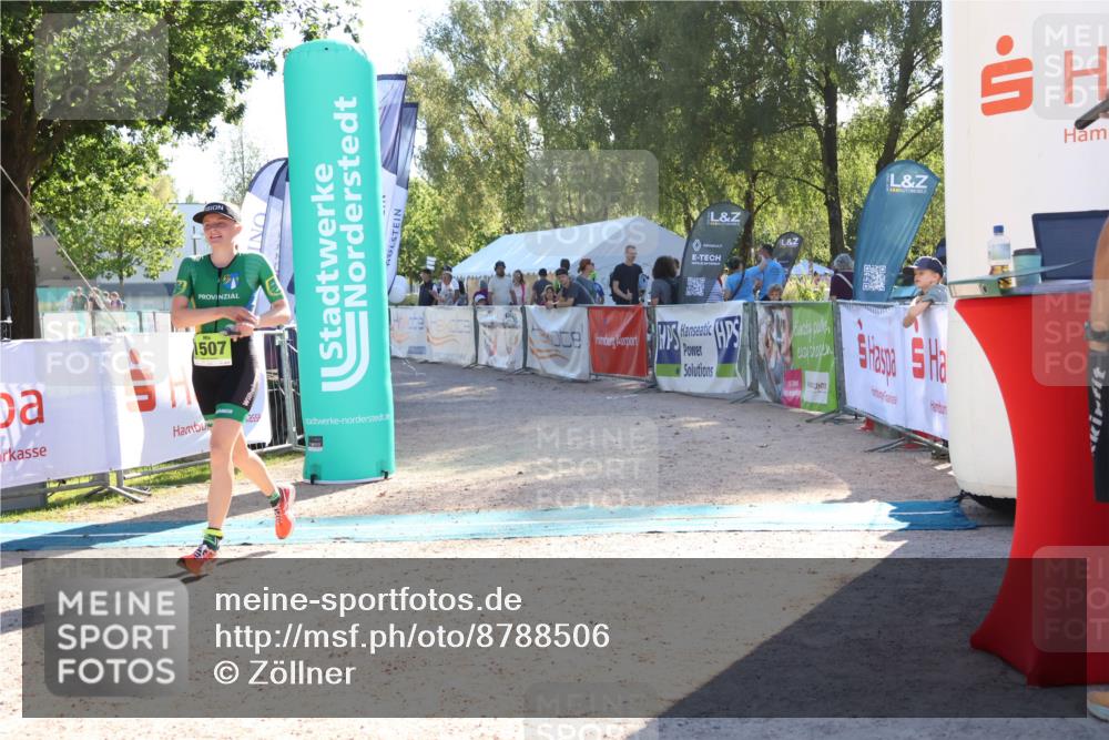 07.09.2025 - 19. Norderstedt Triathlon Zöllner http://msf.ph/oto/8788506 07.09.2025 16:09:39 Ziel 1507 meine-sportfotos.de