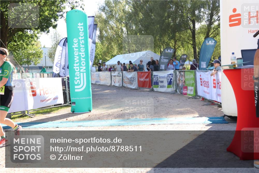 07.09.2025 - 19. Norderstedt Triathlon Zöllner http://msf.ph/oto/8788511 07.09.2025 16:09:39 Ziel 1507 meine-sportfotos.de
