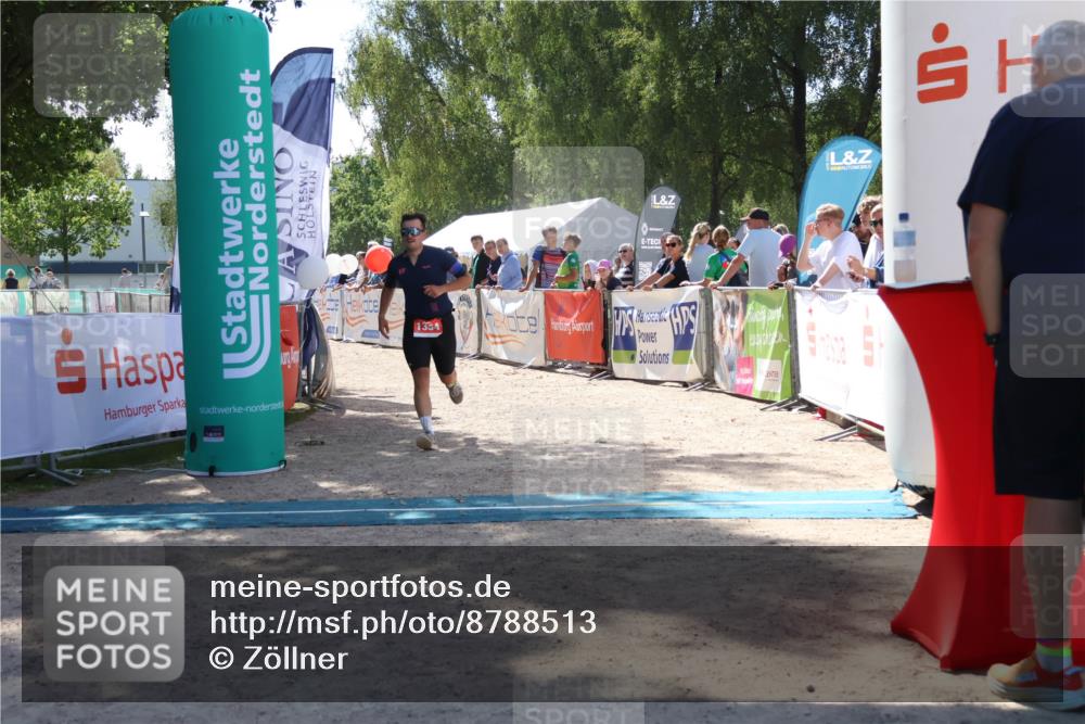 07.09.2025 - 19. Norderstedt Triathlon Zöllner http://msf.ph/oto/8788513 07.09.2025 13:44:13 Ziel 853, 1354 meine-sportfotos.de