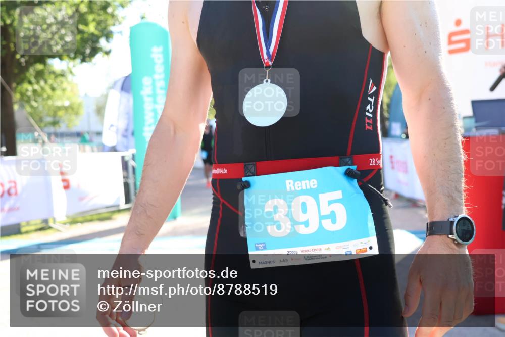 07.09.2025 - 19. Norderstedt Triathlon Zöllner http://msf.ph/oto/8788519 07.09.2025 16:09:48 Ziel 391 meine-sportfotos.de