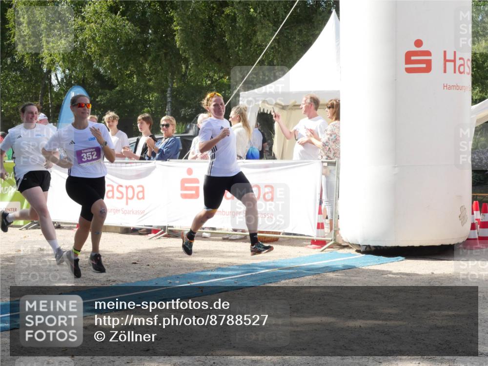 07.09.2025 - 19. Norderstedt Triathlon Zöllner http://msf.ph/oto/8788527 07.09.2025 13:48:28 Ziel 352, 799 meine-sportfotos.de