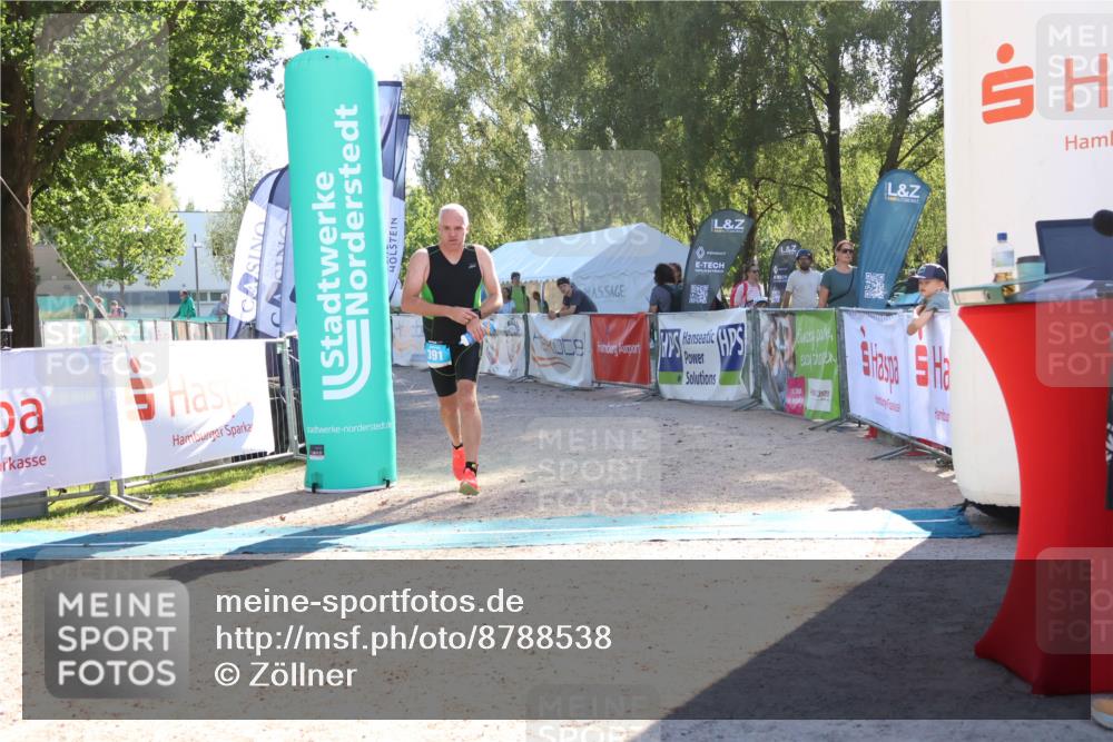 07.09.2025 - 19. Norderstedt Triathlon Zöllner http://msf.ph/oto/8788538 07.09.2025 16:09:51 Ziel 391 meine-sportfotos.de
