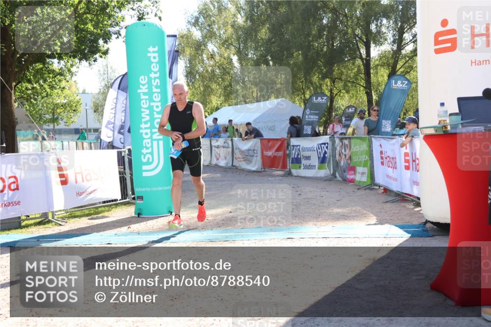 07.09.2025 - 19. Norderstedt Triathlon Zöllner http://msf.ph/oto/8788540 07.09.2025 16:09:51 Ziel 391 meine-sportfotos.de