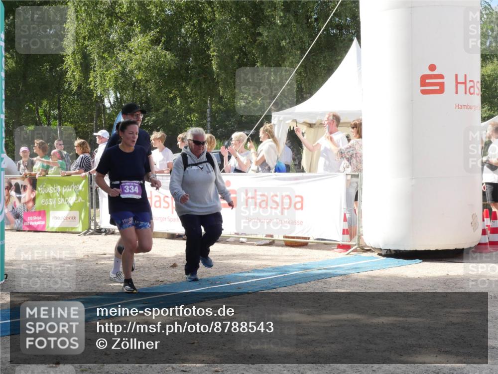 07.09.2025 - 19. Norderstedt Triathlon Zöllner http://msf.ph/oto/8788543 07.09.2025 13:48:43 Ziel 334, 1292, 1344 meine-sportfotos.de