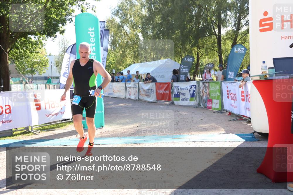 07.09.2025 - 19. Norderstedt Triathlon Zöllner http://msf.ph/oto/8788548 07.09.2025 16:09:52 Ziel 391 meine-sportfotos.de