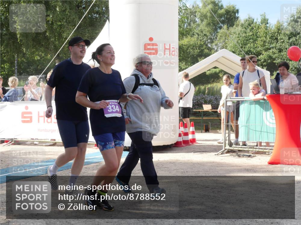 07.09.2025 - 19. Norderstedt Triathlon Zöllner http://msf.ph/oto/8788552 07.09.2025 13:48:44 Ziel 153, 334, 1292, 1344 meine-sportfotos.de