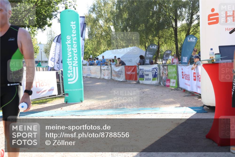 07.09.2025 - 19. Norderstedt Triathlon Zöllner http://msf.ph/oto/8788556 07.09.2025 16:09:53 Ziel 391 meine-sportfotos.de