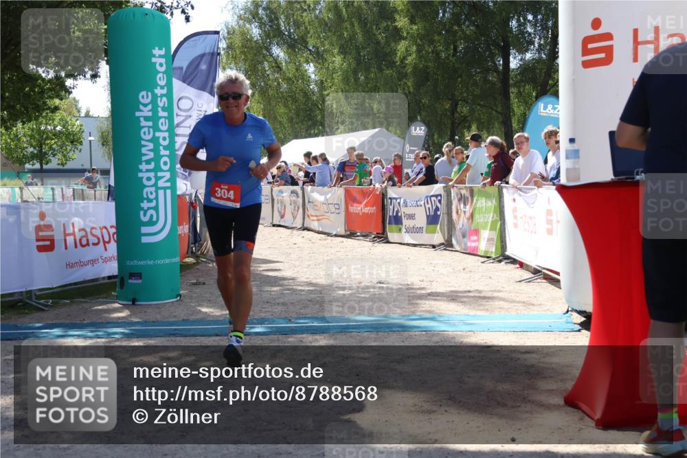 07.09.2025 - 19. Norderstedt Triathlon Zöllner http://msf.ph/oto/8788568 07.09.2025 13:44:46 Ziel 304 meine-sportfotos.de