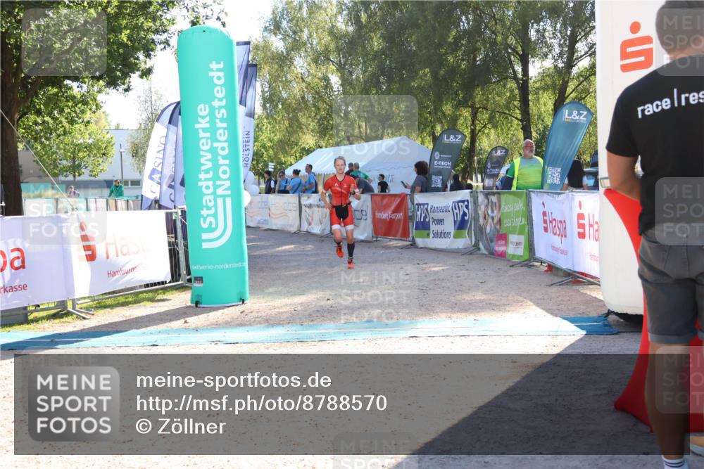 07.09.2025 - 19. Norderstedt Triathlon Zöllner http://msf.ph/oto/8788570 07.09.2025 16:10:27 Ziel 1404 meine-sportfotos.de