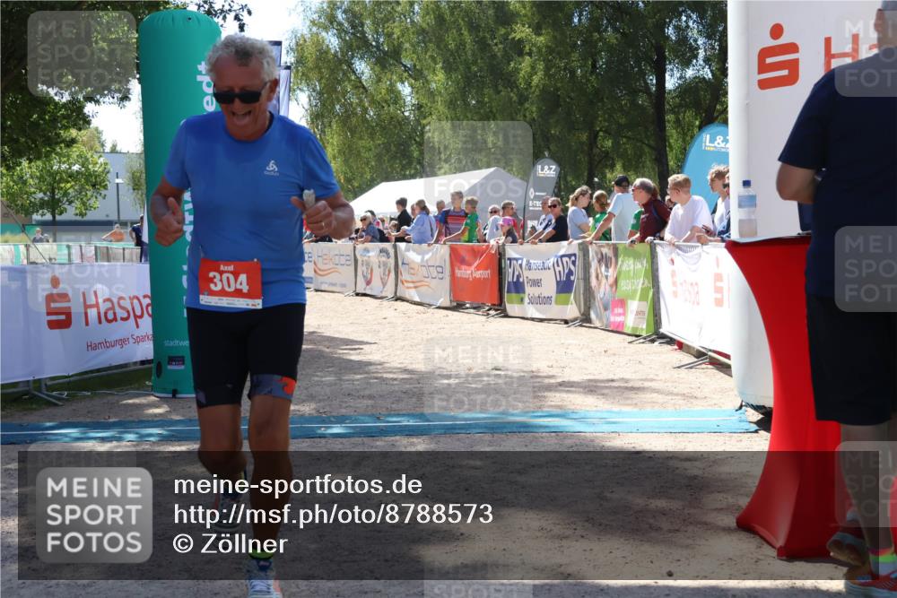 07.09.2025 - 19. Norderstedt Triathlon Zöllner http://msf.ph/oto/8788573 07.09.2025 13:44:47 Ziel 304 meine-sportfotos.de
