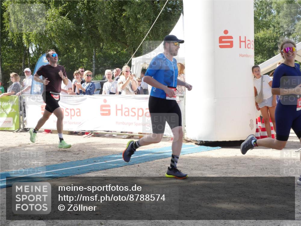 07.09.2025 - 19. Norderstedt Triathlon Zöllner http://msf.ph/oto/8788574 07.09.2025 13:48:49 Ziel 153, 264, 334, 1292, 1344 meine-sportfotos.de
