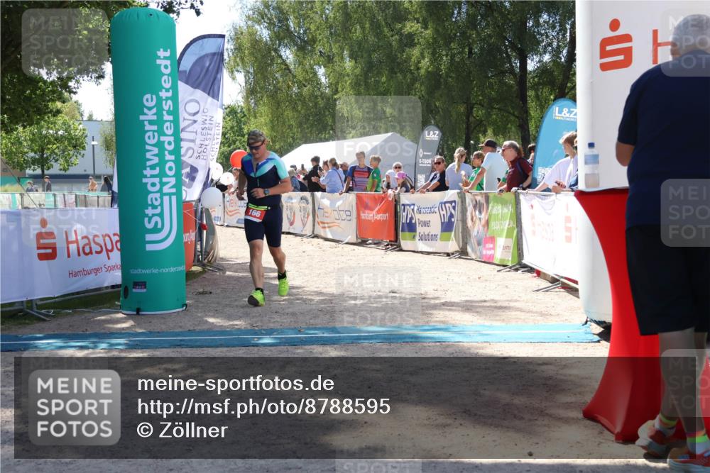 07.09.2025 - 19. Norderstedt Triathlon Zöllner http://msf.ph/oto/8788595 07.09.2025 13:44:53 Ziel 166 meine-sportfotos.de