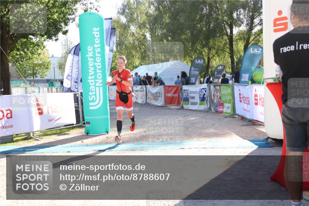 07.09.2025 - 19. Norderstedt Triathlon Zöllner http://msf.ph/oto/8788607 07.09.2025 16:10:29 Ziel 1404 meine-sportfotos.de
