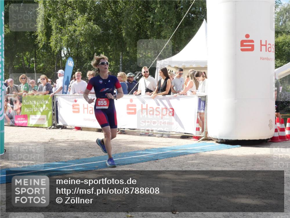 07.09.2025 - 19. Norderstedt Triathlon Zöllner http://msf.ph/oto/8788608 07.09.2025 13:49:59 Ziel 855 meine-sportfotos.de